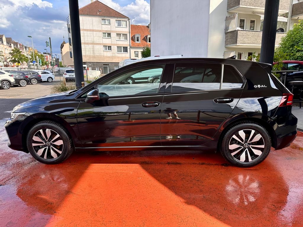 Volkswagen Golf 2025 г. Серый, пробег 32857 км