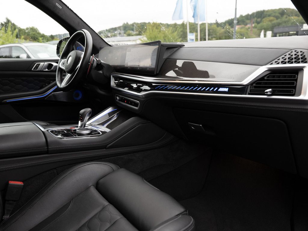 BMW X5 M 2024 г. Серый, пробег 48875 км