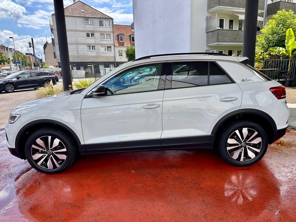 Volkswagen T-Roc 2025 г. Белый, пробег 51135 км
