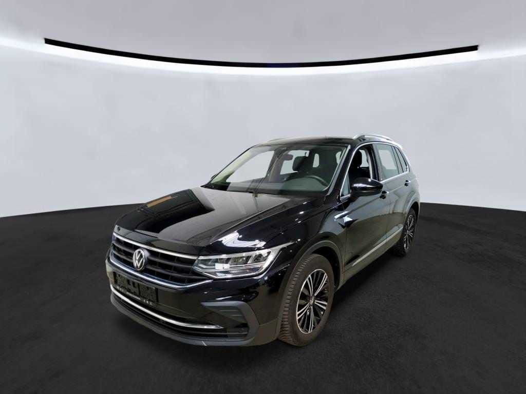 Volkswagen Tiguan 2023 г. Чёрный, пробег 52323 км