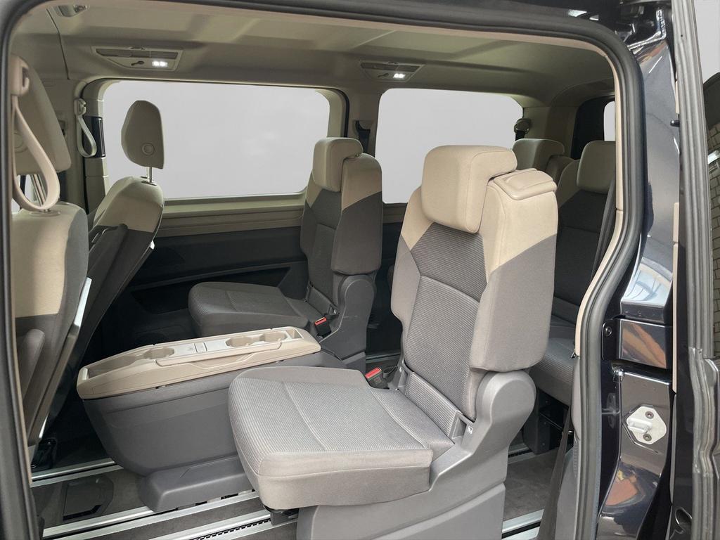 Volkswagen 8 series 2023 г. Синий, пробег 57238 км