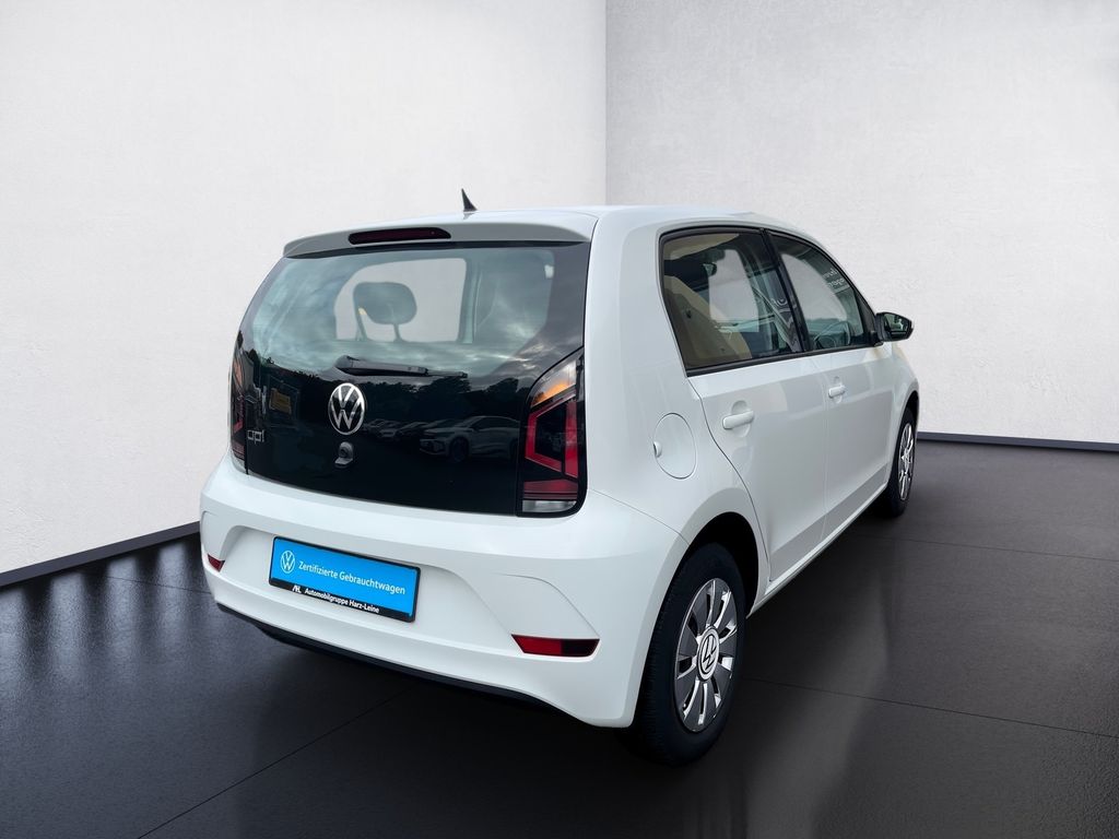 Volkswagen up! 2023 г. Белый, пробег 47401 км