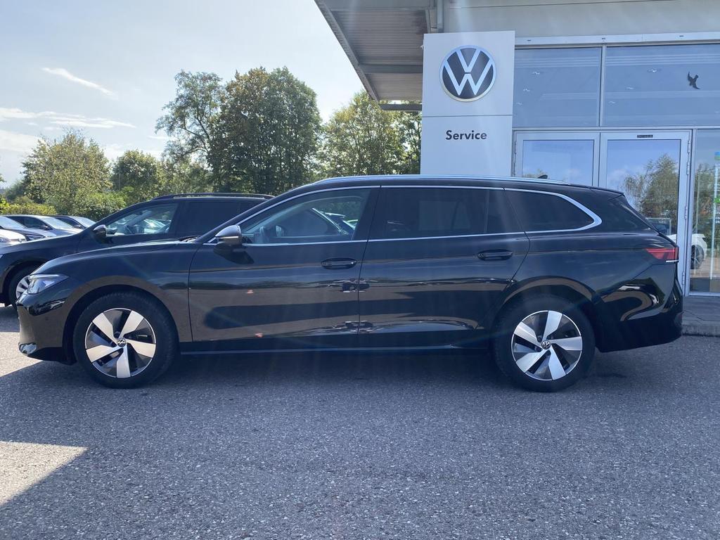 Volkswagen PASSAT VARIANT 2024 г. Чёрный, пробег 38349 км