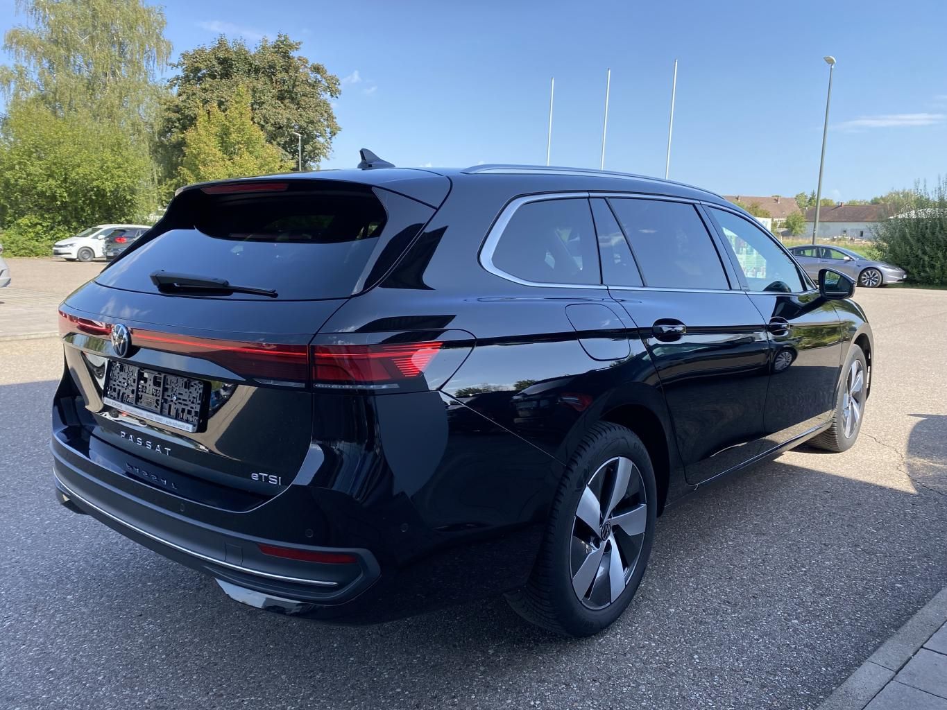 Volkswagen PASSAT VARIANT 2024 г. Чёрный, пробег 38349 км