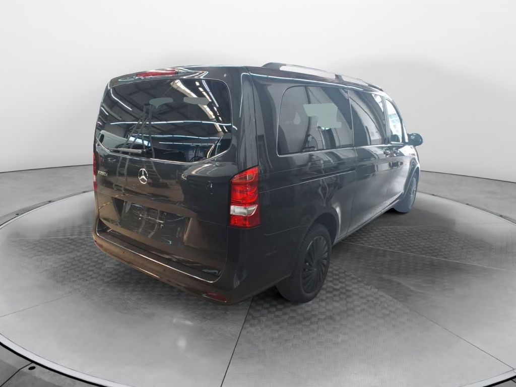 Mercedes-Benz V 250 2025 г. Серый, пробег 23200 км