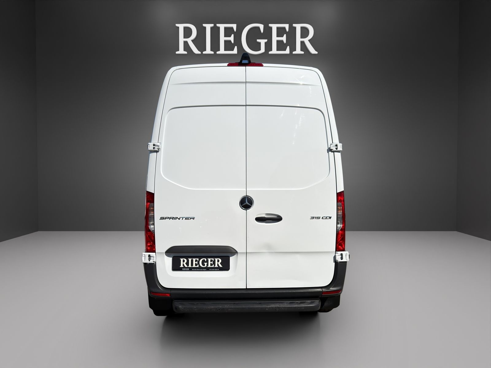 Mercedes-Benz SPRINTER 2024 г. Белый, пробег 52691 км