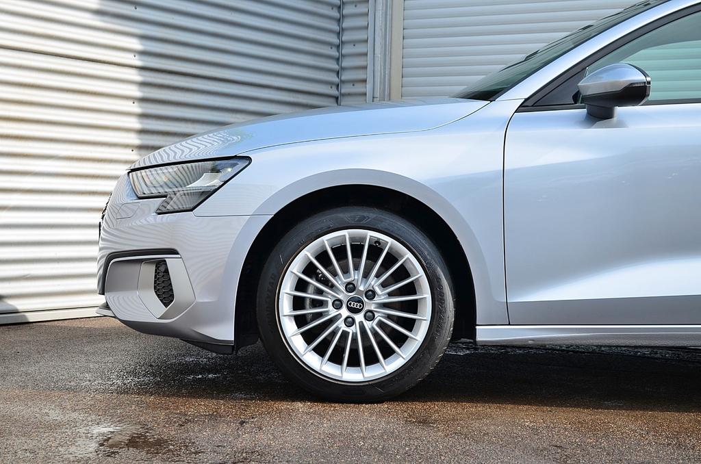 Audi A3 2021 г. Серебристый, пробег 49416 км