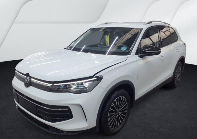 Volkswagen Tiguan 2025 г. Белый, пробег 20800 км