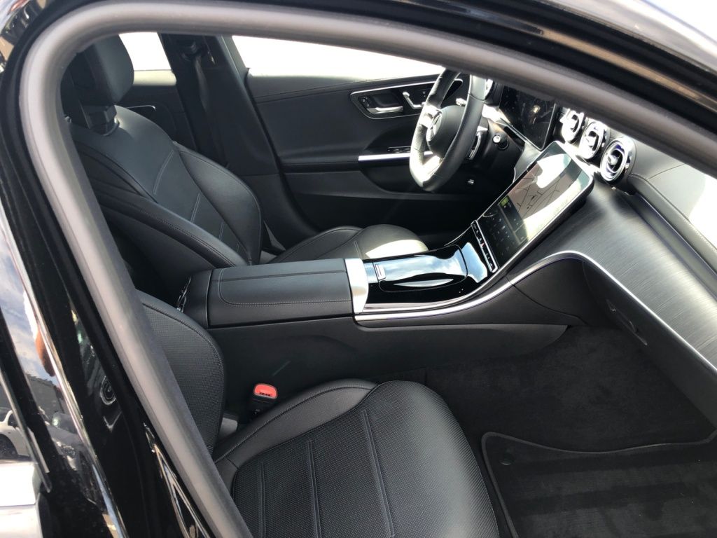 Mercedes-Benz C 300 2022 г. Чёрный, пробег 47370 км