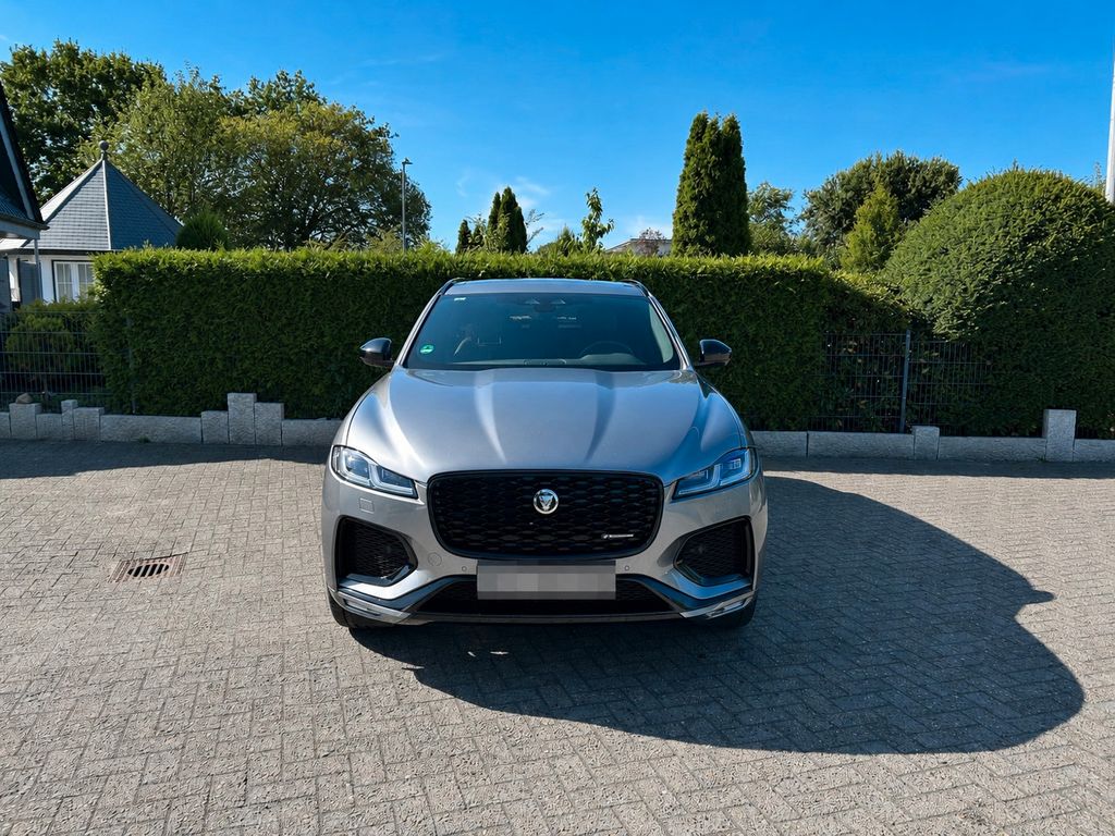 Jaguar F-Pace 2024 г. Серый, пробег 46000 км