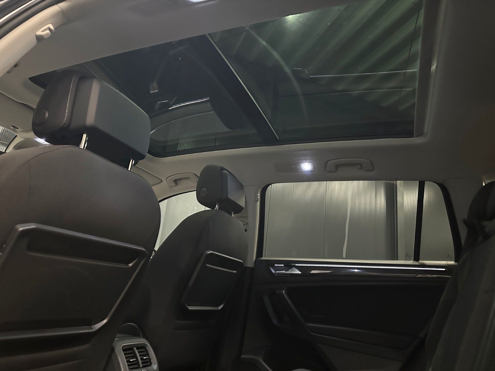 Volkswagen TIGUAN ALLSPACE 2021 г. Чёрный, пробег 51000 км
