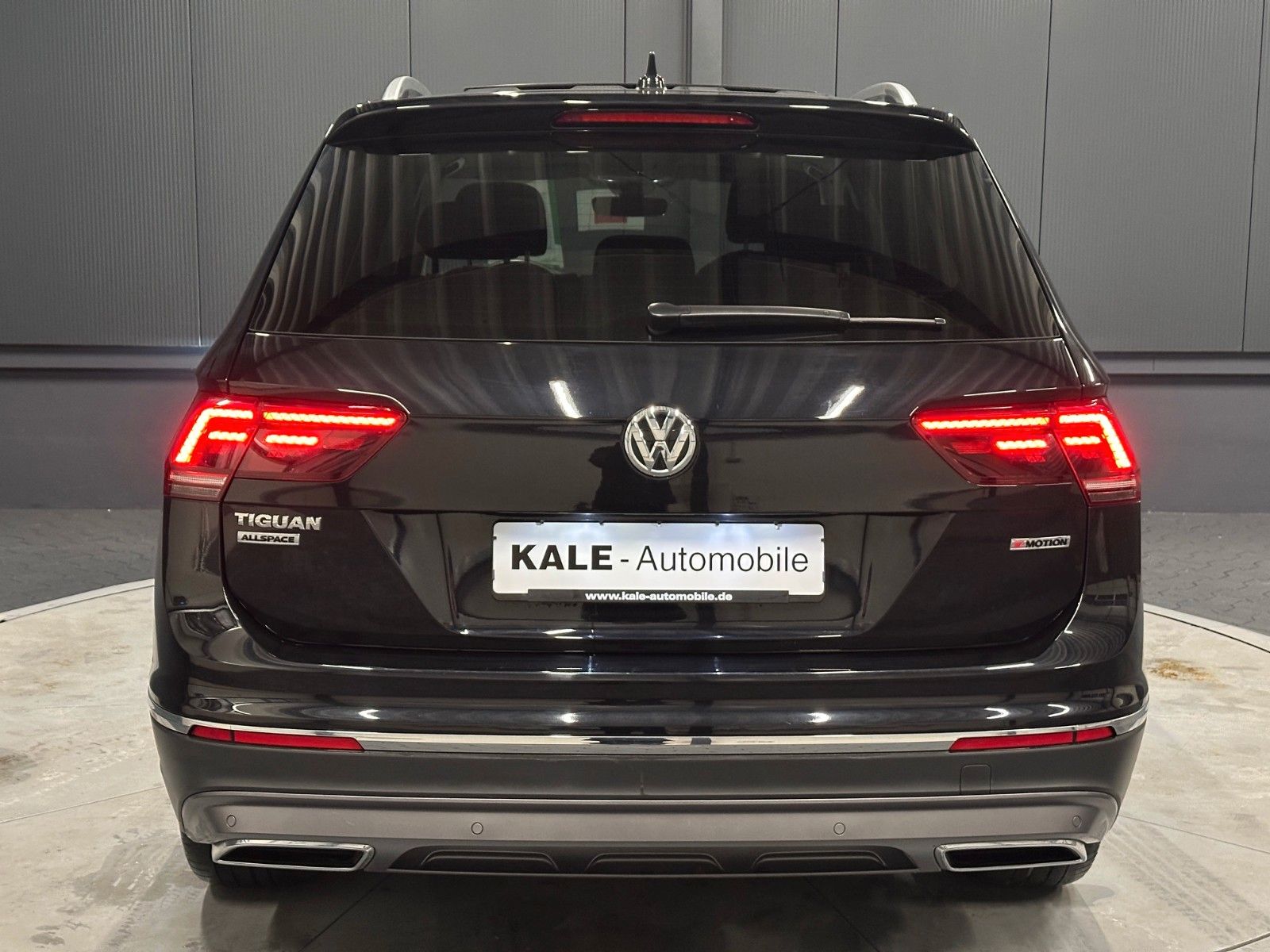 Volkswagen TIGUAN ALLSPACE 2021 г. Чёрный, пробег 51000 км