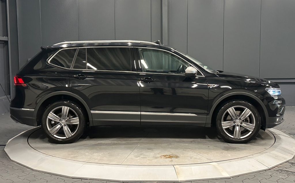 Volkswagen TIGUAN ALLSPACE 2021 г. Чёрный, пробег 51000 км
