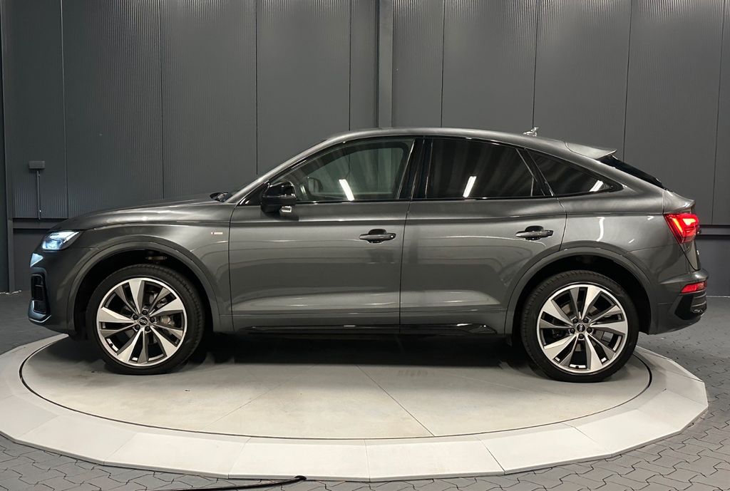 Audi Q5 2023 г. Серый, пробег 41000 км