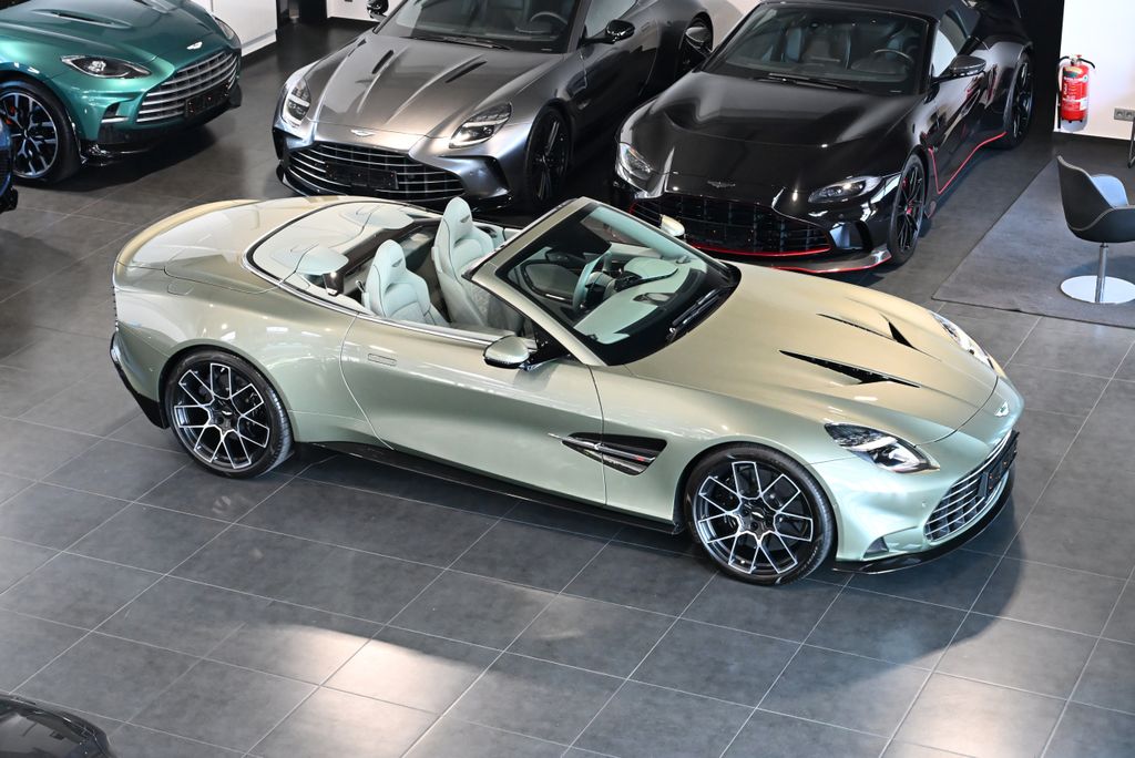 Aston Martin Vanquish 2025 г. Зелёный, пробег 13500 км