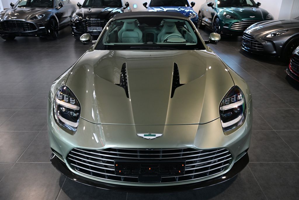 Aston Martin Vanquish 2025 г. Зелёный, пробег 13500 км