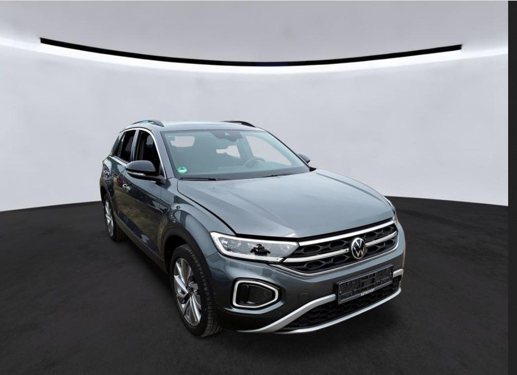 Volkswagen T-Roc 2024 г. Серый, пробег 32226 км