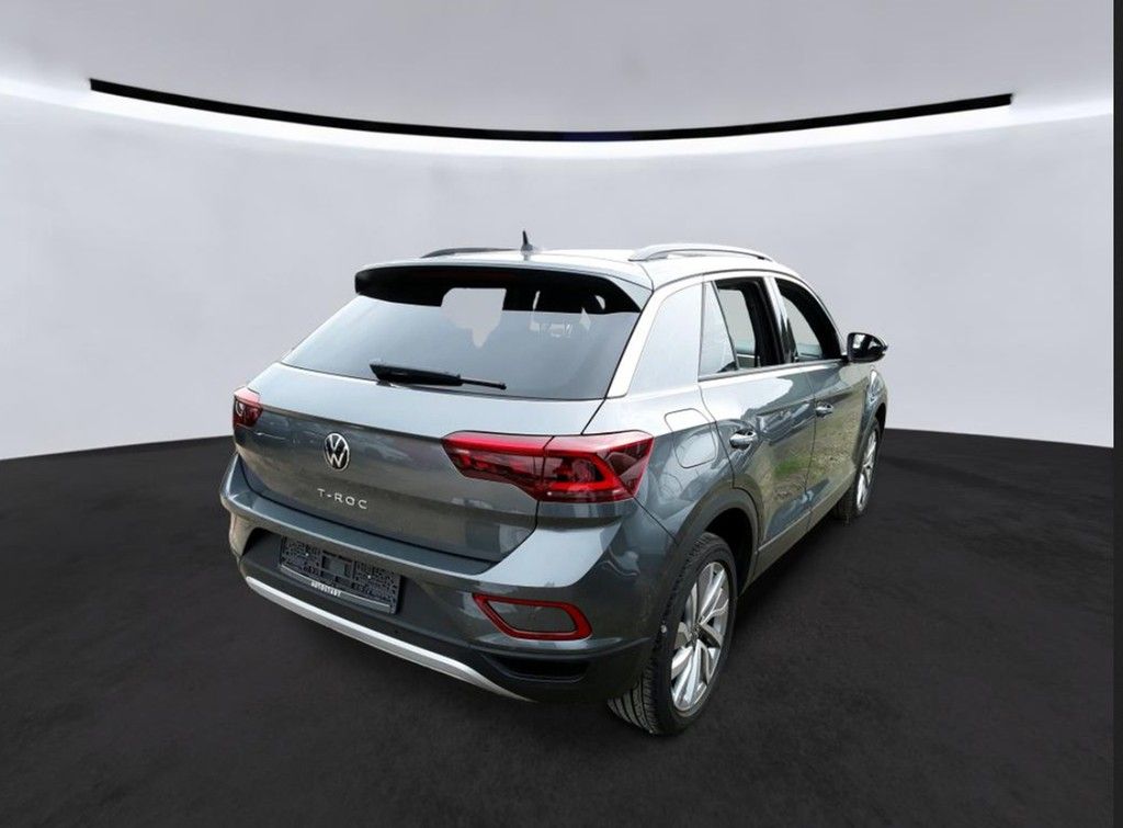Volkswagen T-Roc 2024 г. Серый, пробег 32226 км