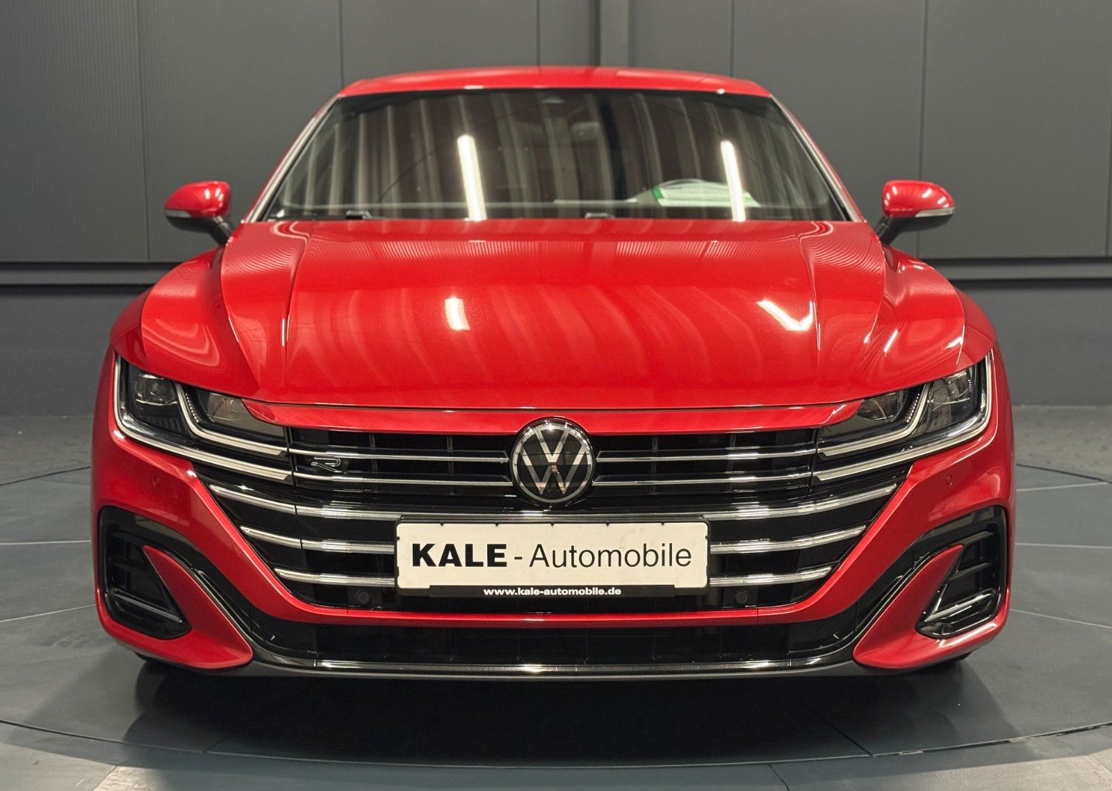 Volkswagen Arteon 2024 г. Красный, пробег 48000 км