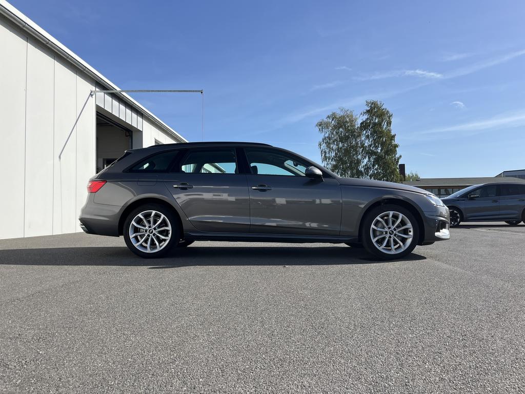 Audi A4 2022 г. Серый, пробег 38729 км