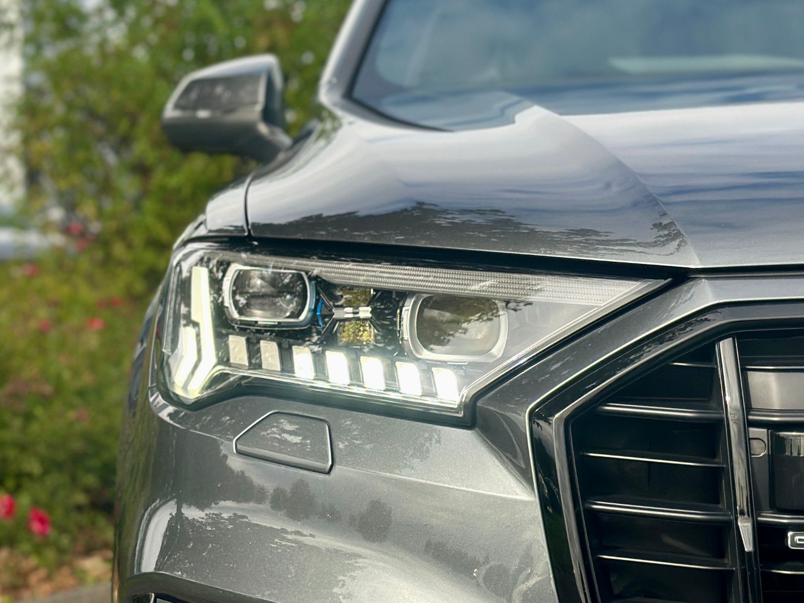 Audi Q7 2022 г. Серый, пробег 59890 км