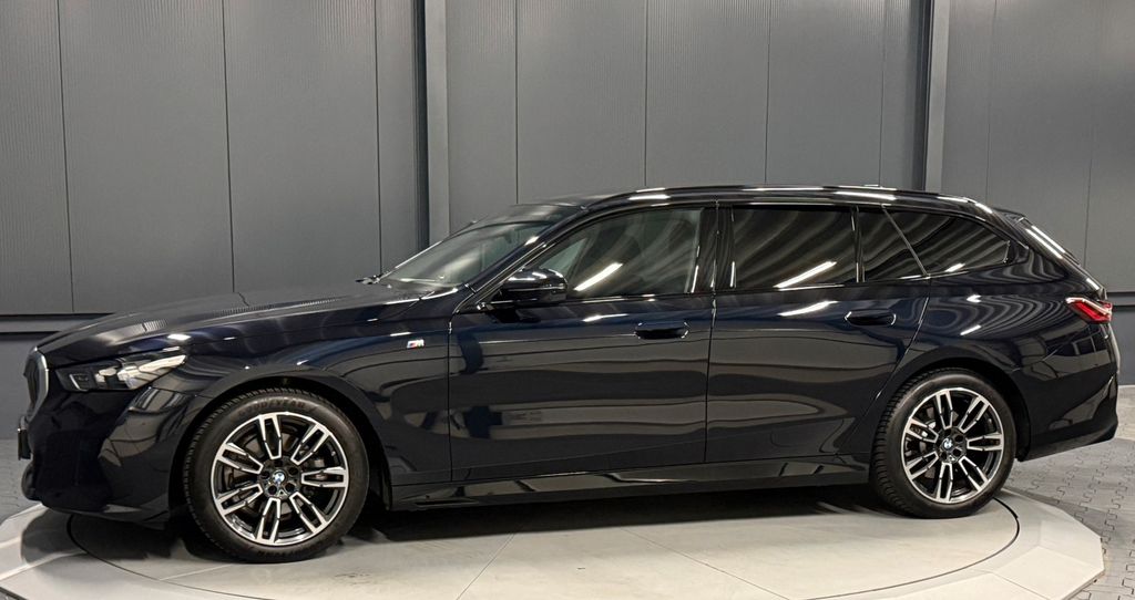 BMW 520 2024 г. Чёрный, пробег 20000 км