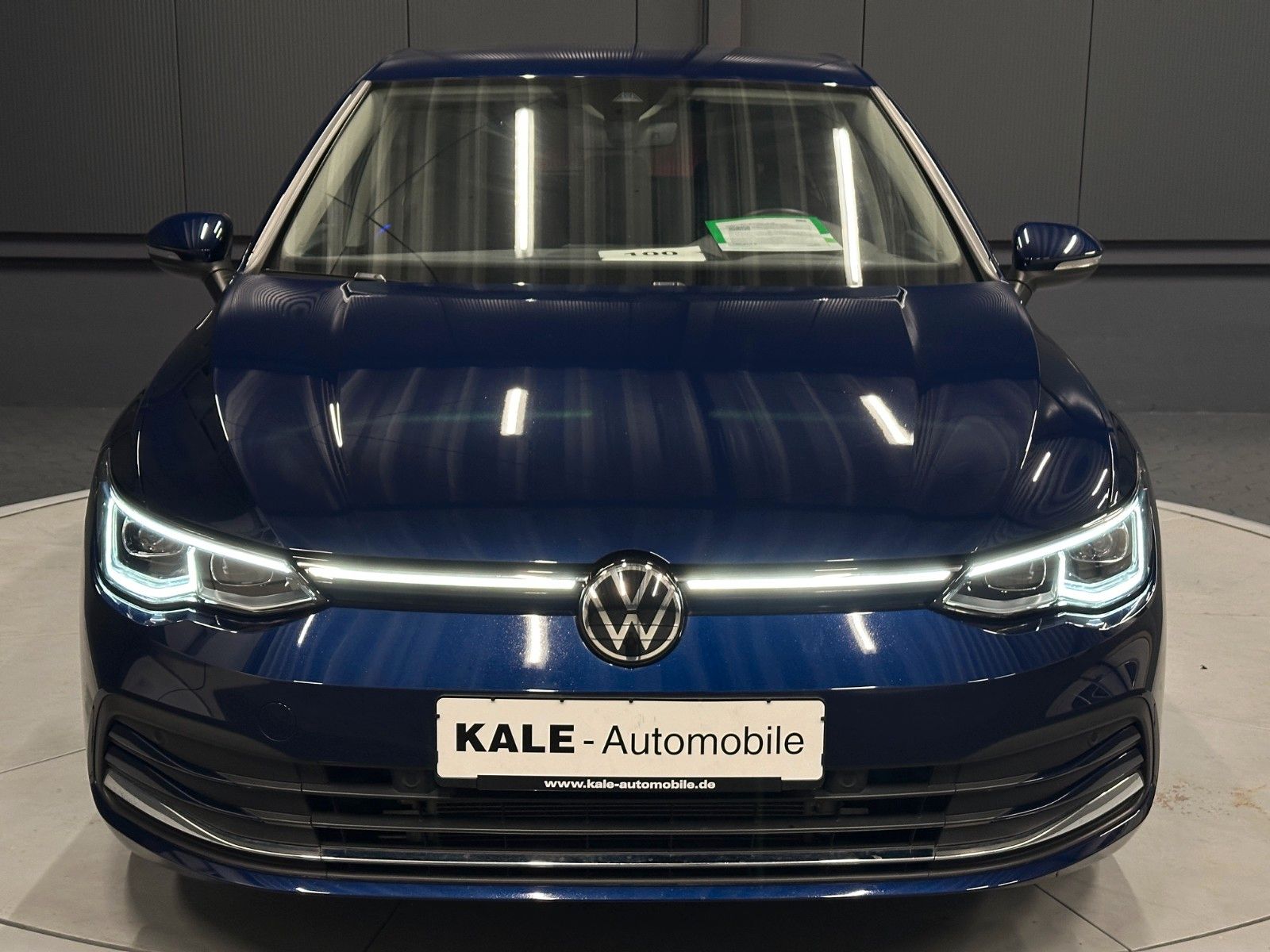 Volkswagen Golf 2023 г. Синий, пробег 13000 км