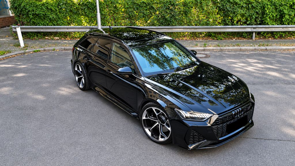 Audi RS6 2024 г. Чёрный, пробег 33000 км