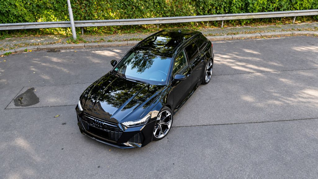 Audi RS6 2024 г. Чёрный, пробег 33000 км