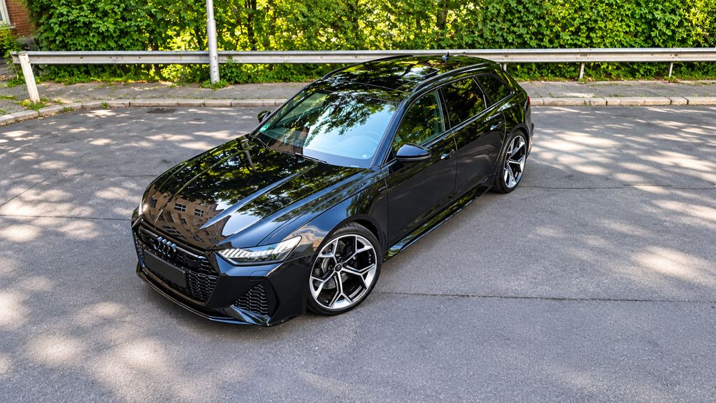 Audi RS6 2024 г. Чёрный, пробег 33000 км