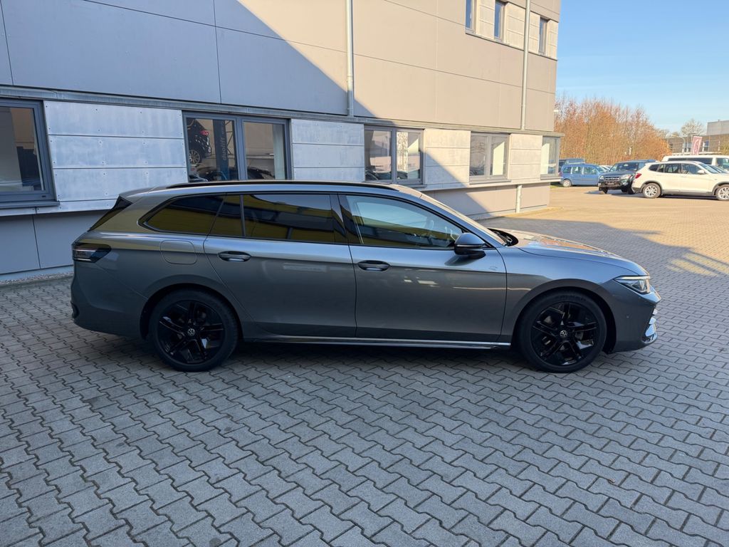Volkswagen PASSAT VARIANT 2024 г. Серый, пробег 23000 км