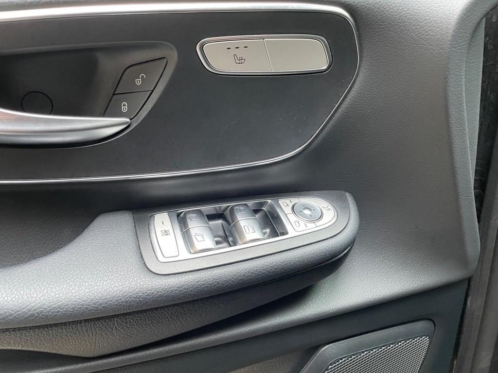 Mercedes-Benz V 250 2023 г. Чёрный, пробег 47098 км