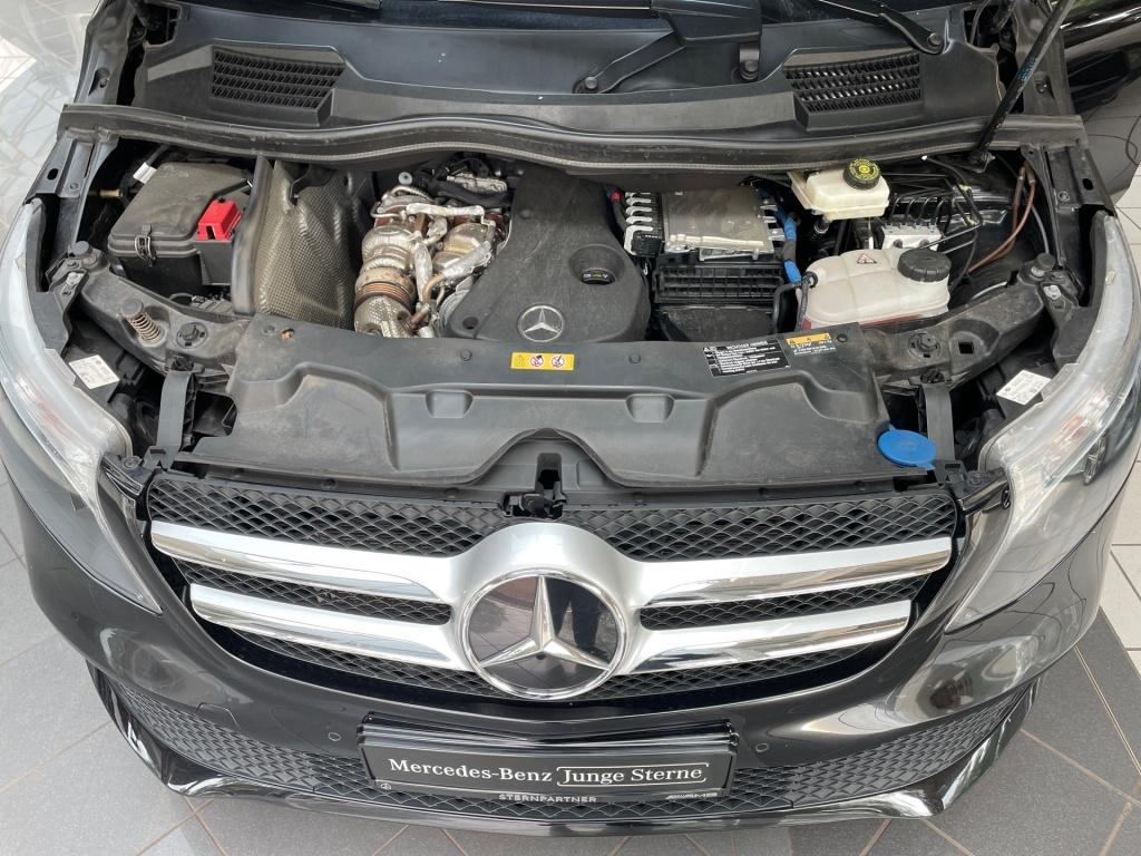 Mercedes-Benz V 250 2023 г. Чёрный, пробег 47098 км