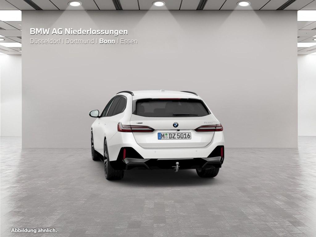 BMW 520 2025 г. Белый, пробег 23657 км