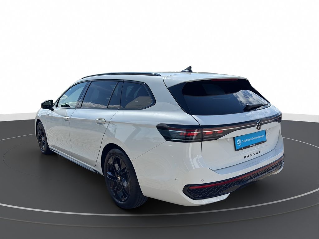 Volkswagen PASSAT VARIANT 2025 г. Белый, пробег 23989 км