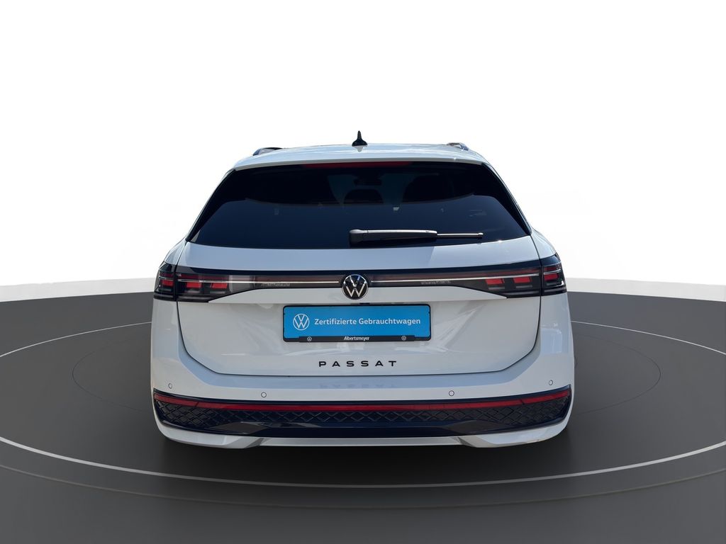 Volkswagen PASSAT VARIANT 2025 г. Белый, пробег 23989 км