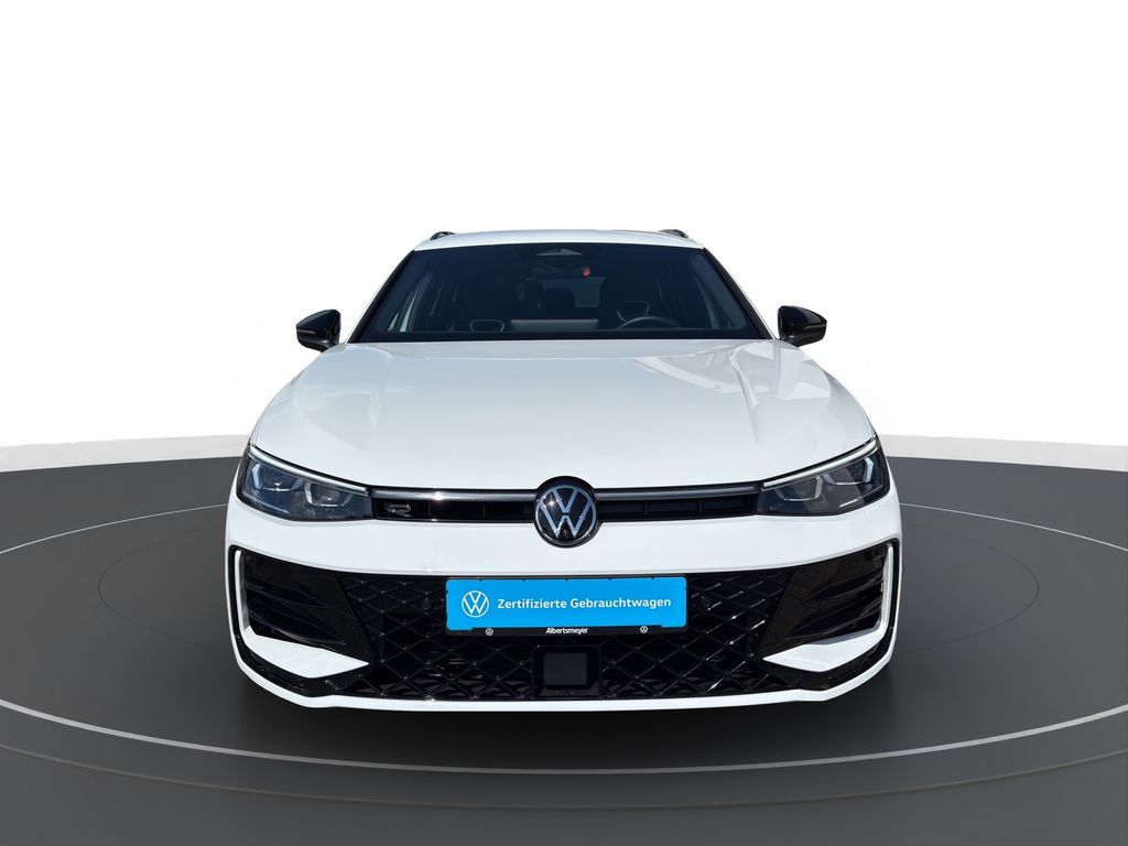 Volkswagen PASSAT VARIANT 2025 г. Белый, пробег 23989 км