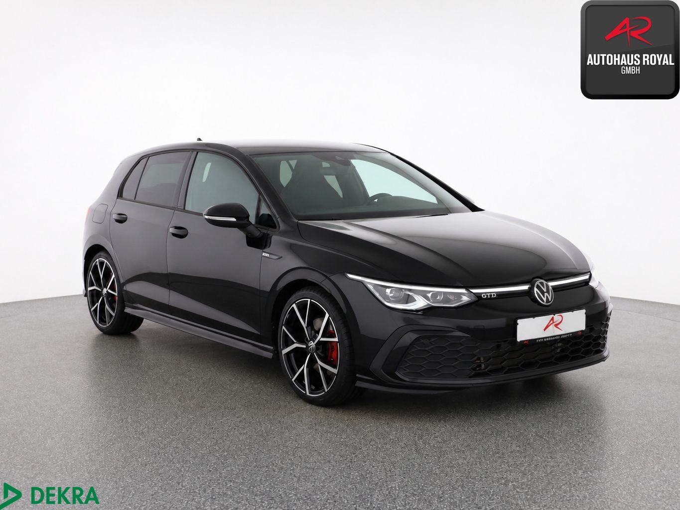 Volkswagen Golf 2024 г. Чёрный, пробег 41406 км