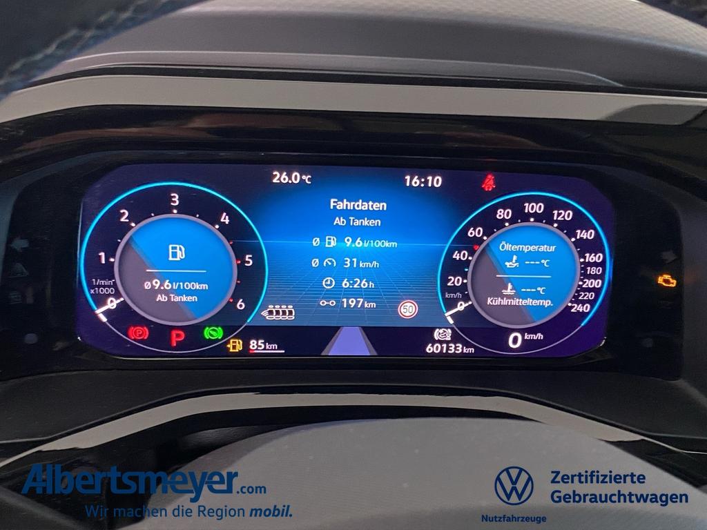 Volkswagen T7 MULTIVAN 2024 г. Красный, пробег 59784 км