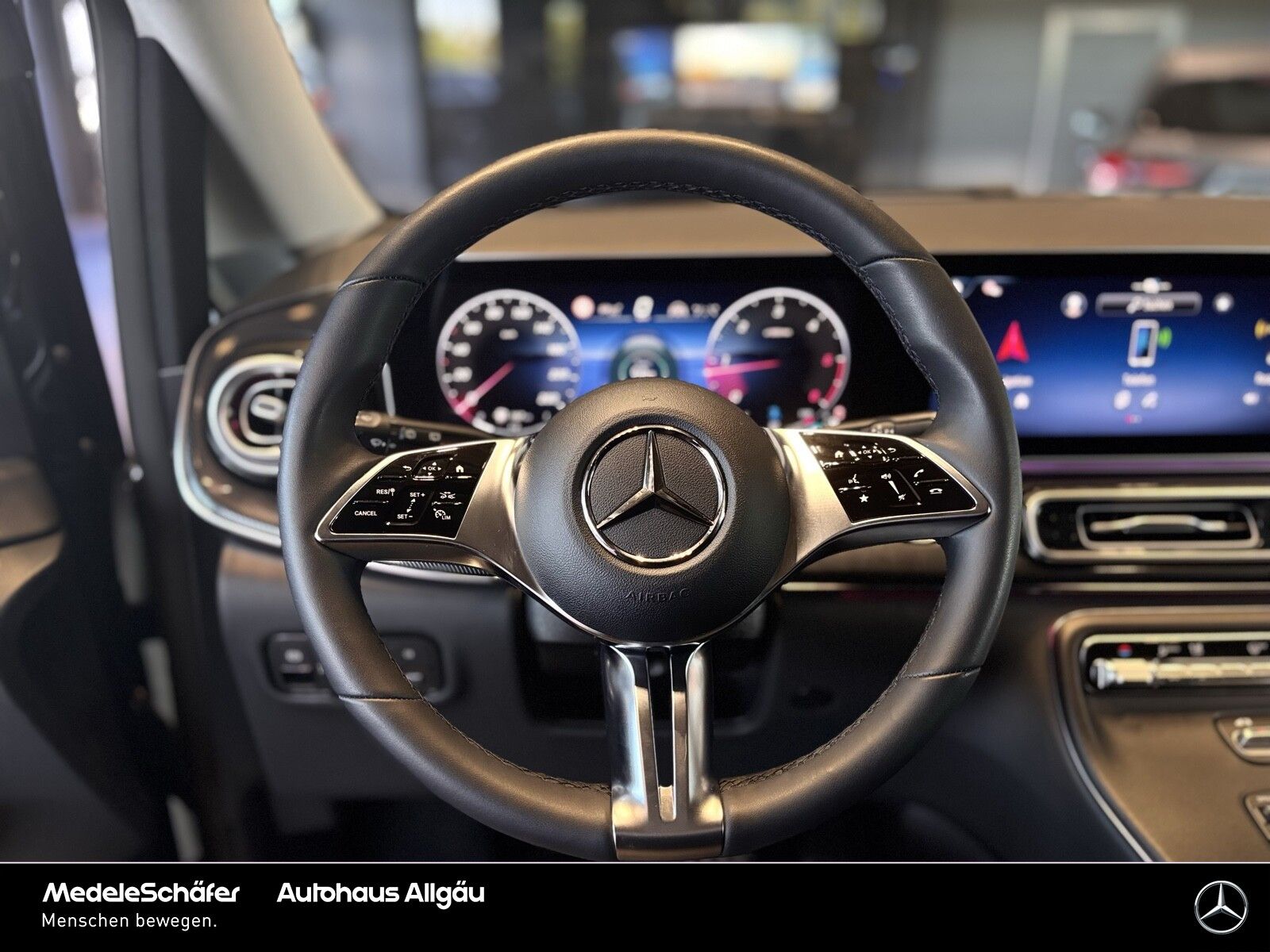 Mercedes-Benz V 220 2025 г. Чёрный, пробег 12790 км