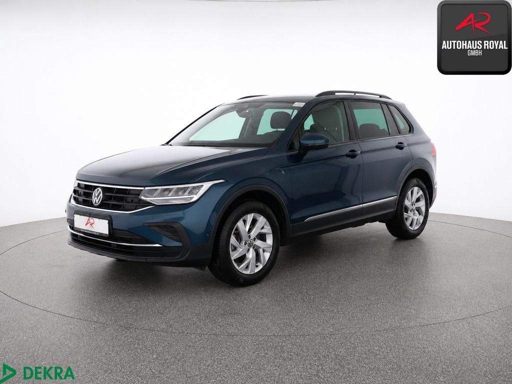 Volkswagen Tiguan 2023 г. Синий, пробег 40000 км