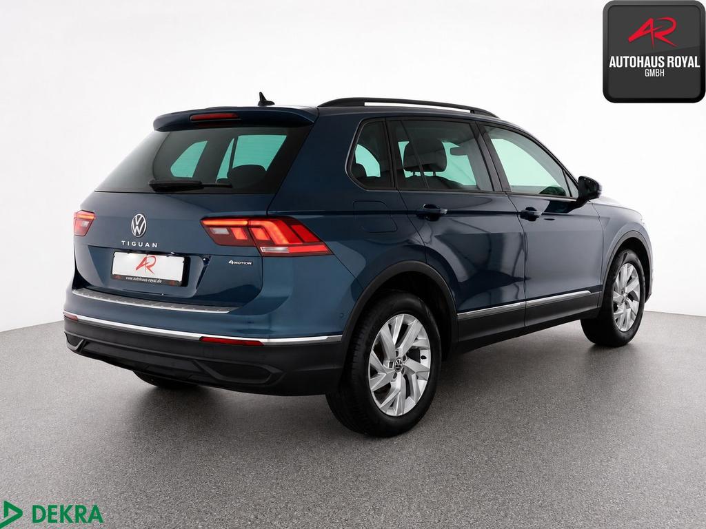 Volkswagen Tiguan 2023 г. Синий, пробег 40000 км