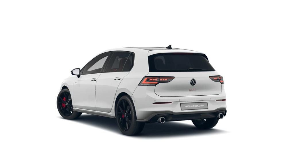 Volkswagen Golf 2025 г. Белый, пробег 32345 км