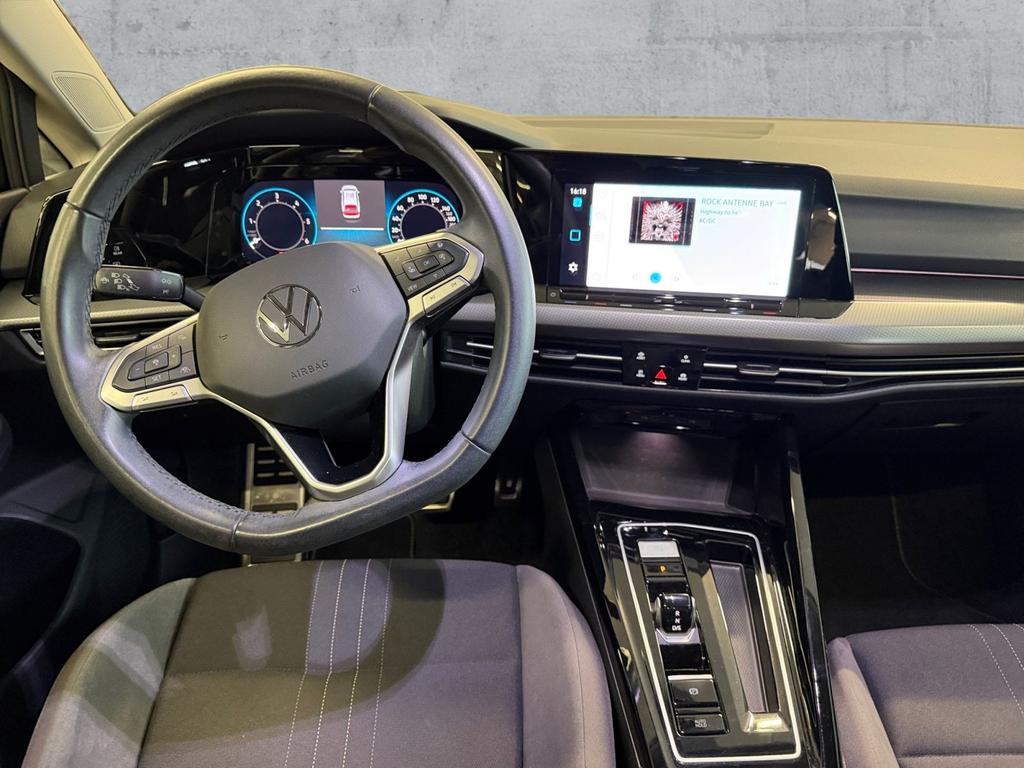 Volkswagen Golf 2024 г. Чёрный, пробег 33799 км