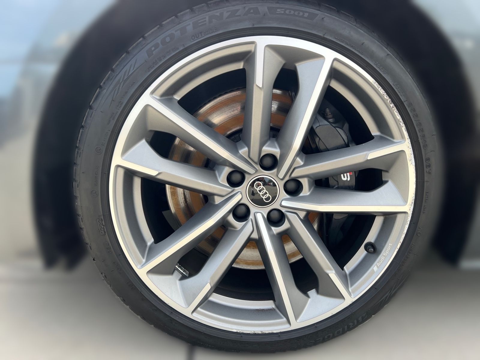 Audi S5 2023 г. Серый, пробег 48541 км