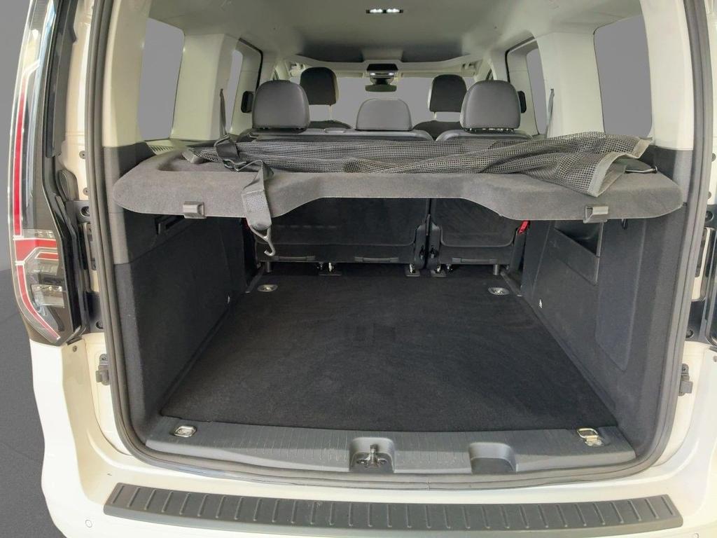 Volkswagen CADDY MAXI 2022 г. Белый, пробег 36742 км