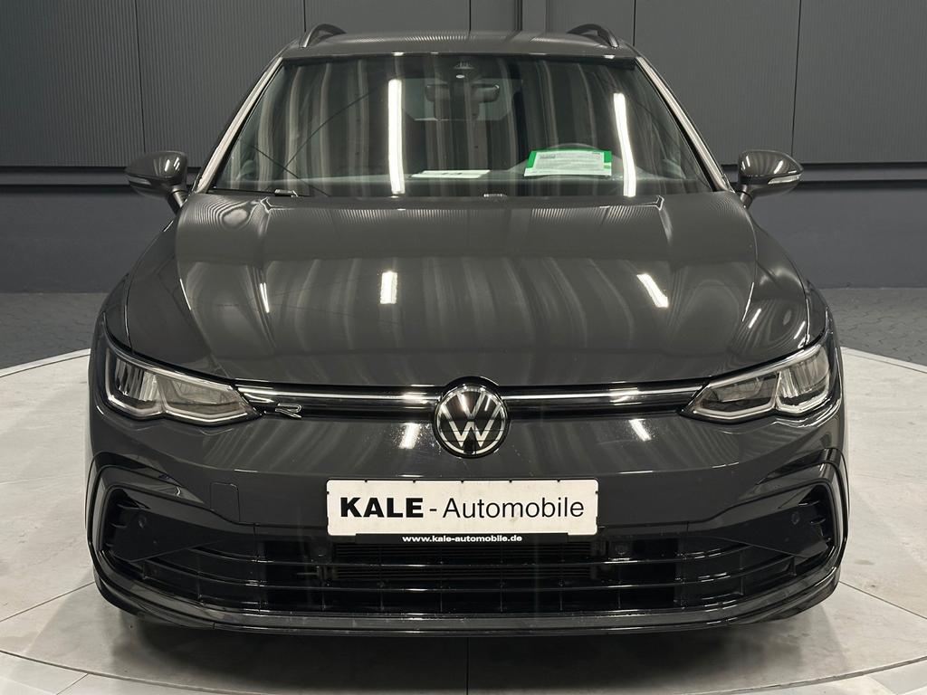 Volkswagen Golf 2023 г. Серый, пробег 26000 км