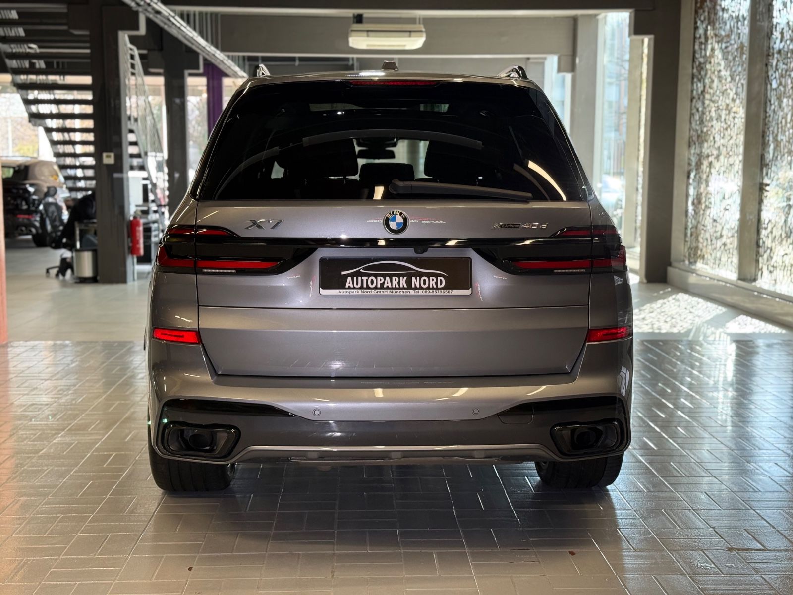BMW X7 2024 г. Серый, пробег 43878 км