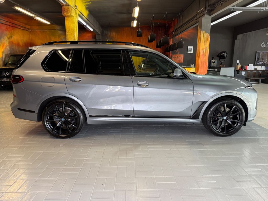 BMW X7 2024 г. Серый, пробег 43878 км