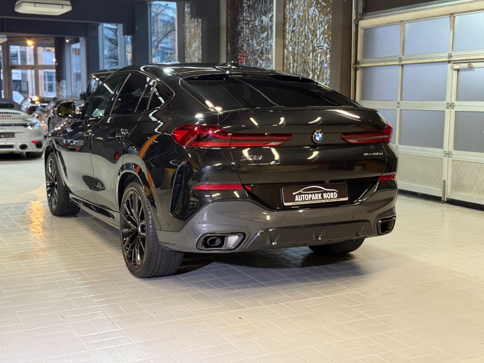 BMW X6 2024 г. Чёрный, пробег 42187 км